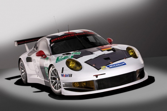 Porsche показала гоночную версию модели RSR 911 (991)